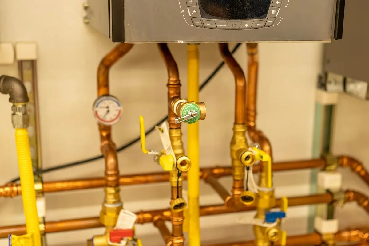 Licensed technician providing Slab Leak Repair for a homeowner in Paris